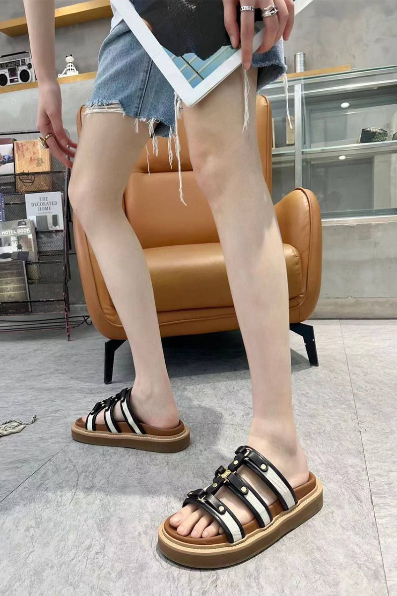 Celine Женские кожаные шлёпанцы 