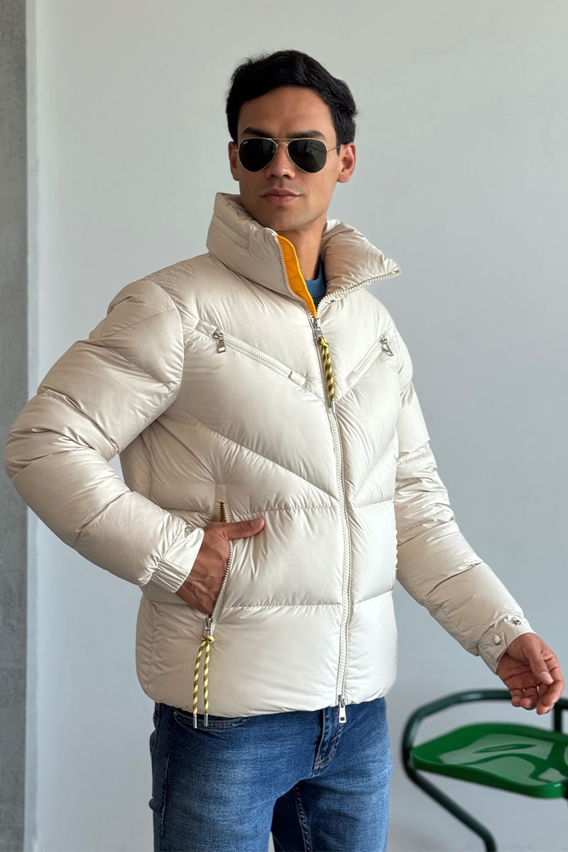 Moncler Мужской бежевый пуховик Katmai 