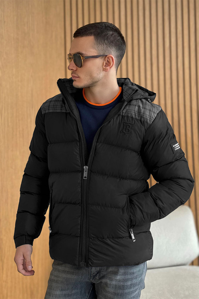 Burberry Куртка чёрного цвета TB logo 