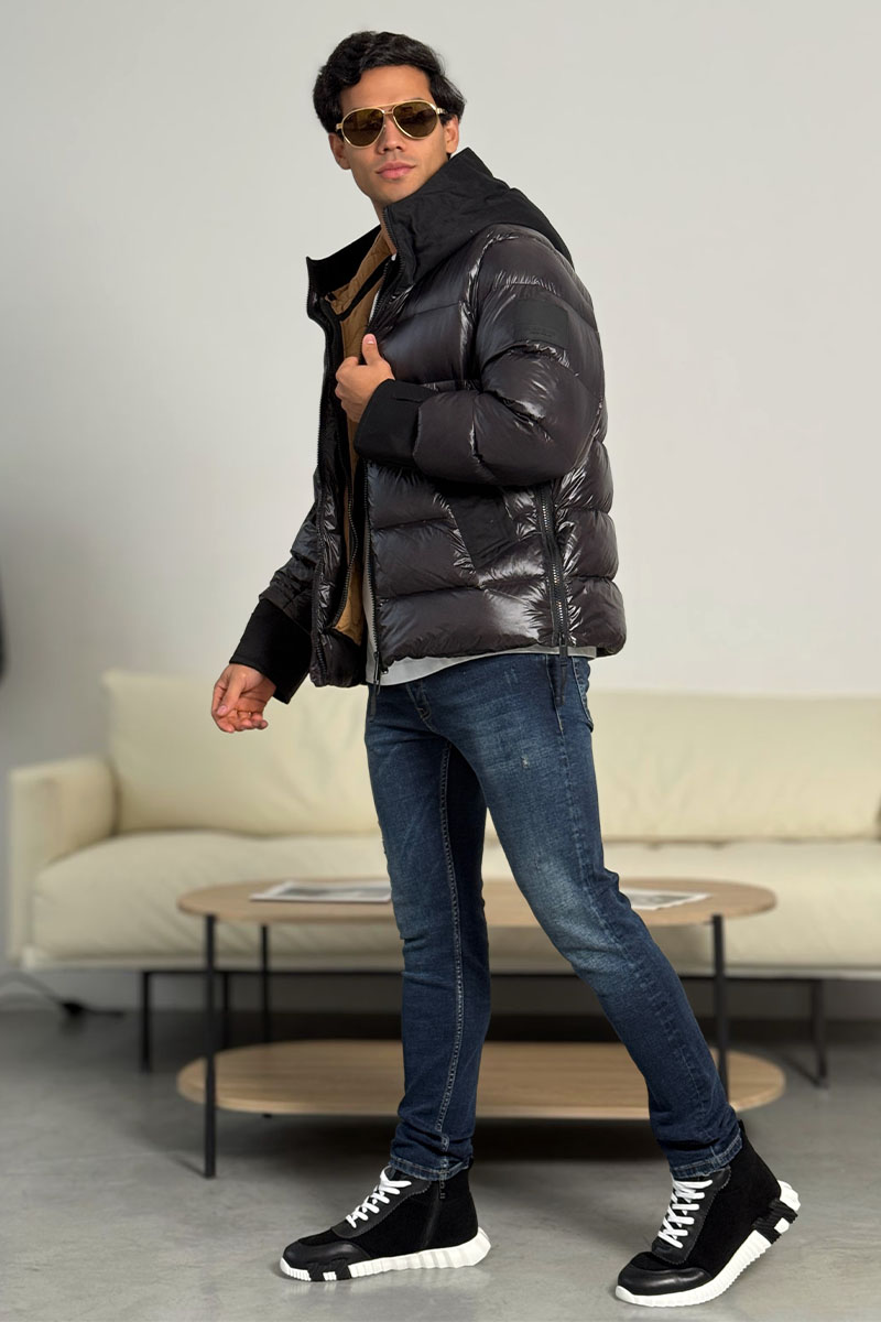 Burberry Чёрная пуховая куртка London England logo-patch