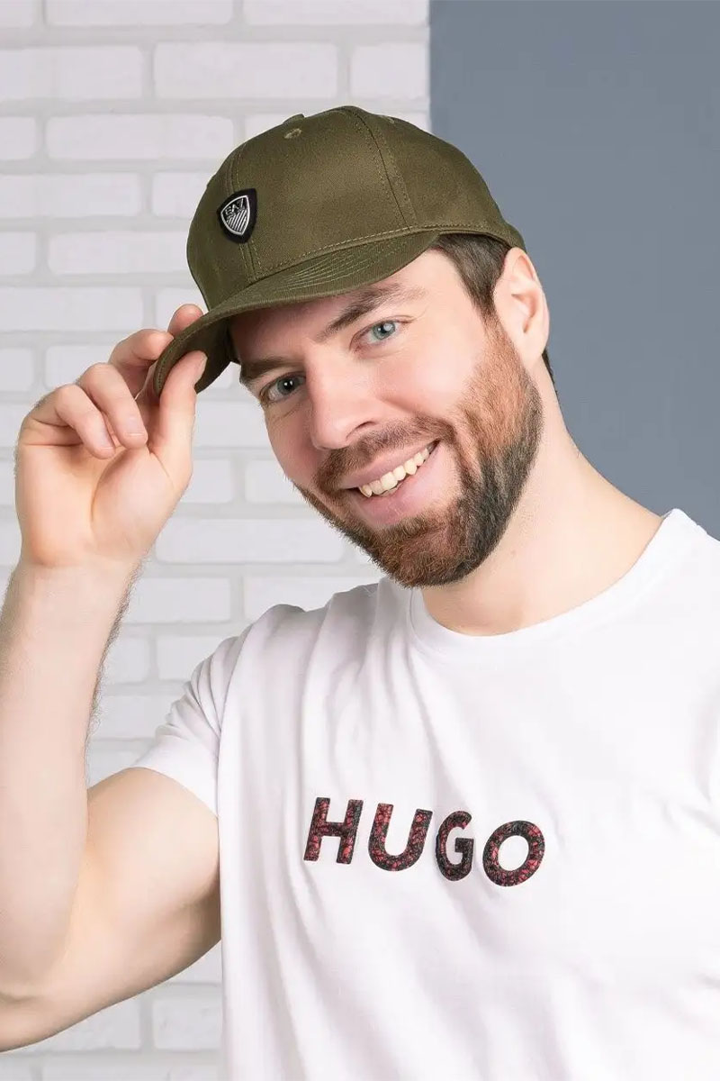 Emporio Armani EA7 Бейсболка зелёного цвета logo-plaque