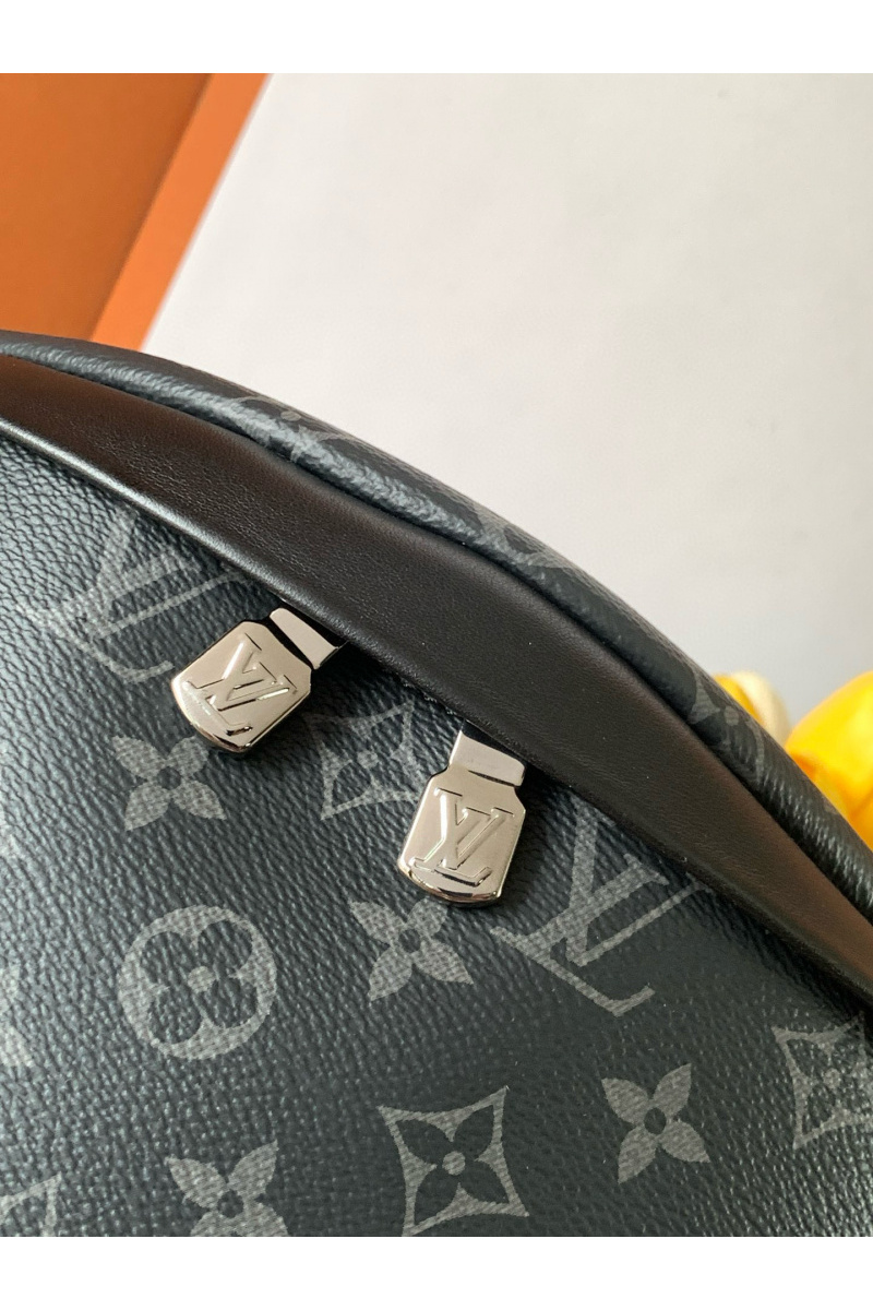 Lоuis Vuittоn Кожаная сумка на пояс Discovery Premium 44x15x9 см