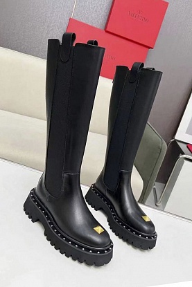 Женские кожаные сапоги мехом Valentino