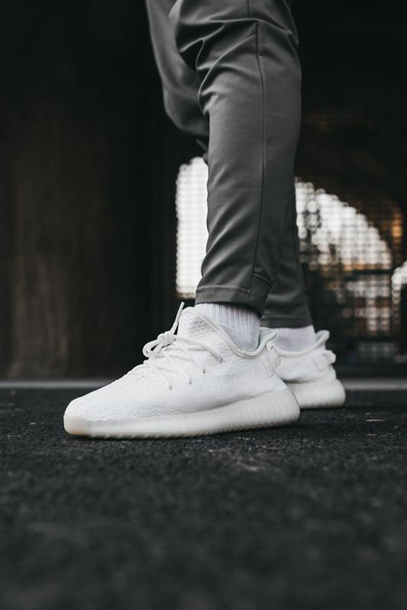 Adidas Кроссовки Yeezy Boost 350 V2 Triple White