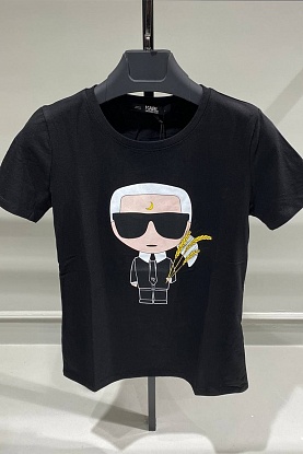 Женская чёрная футболка "Virgo"