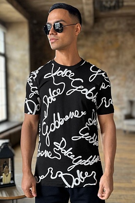 Мужская чёрная футболка