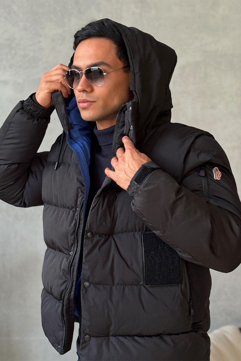 Moncler Мужская утеплённая куртка чёрного цвета