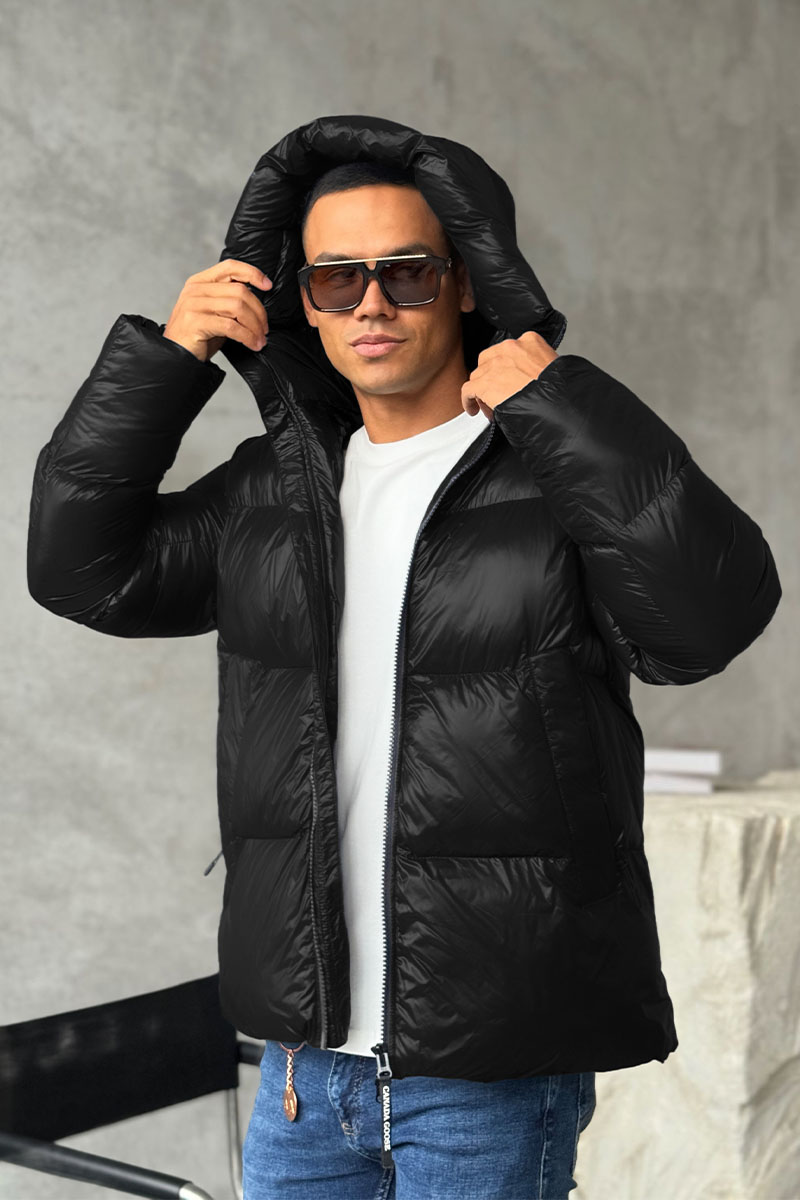 Canada Goose Мужской чёрный пуховик logo-patch