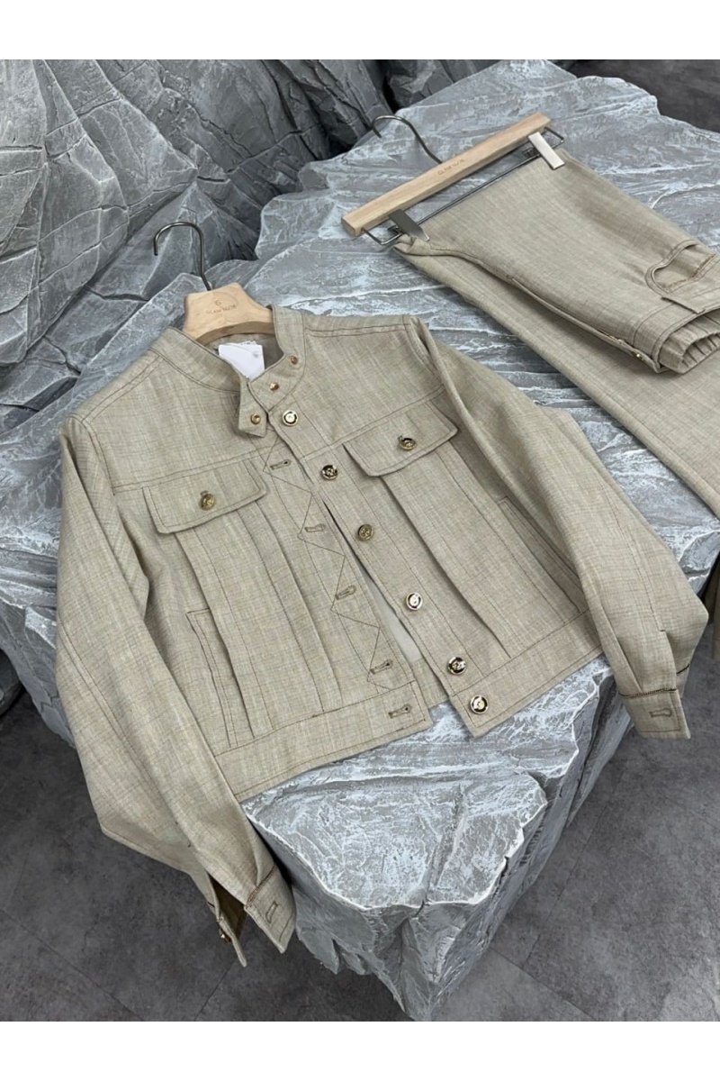 Brunеllо Сuсinеlli Женская куртка бежевого цвета