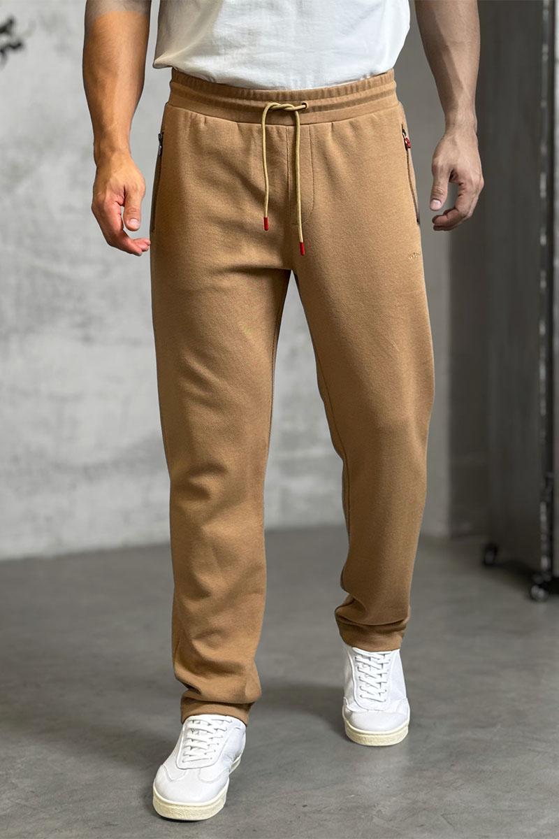 Kiton Спортивные штаны бежевого цвета