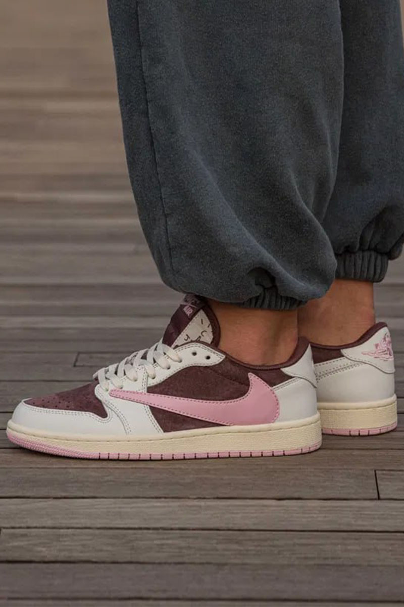 Nike Кроссовки Travis Scott x AJ1 Low "Pink Oxford"
