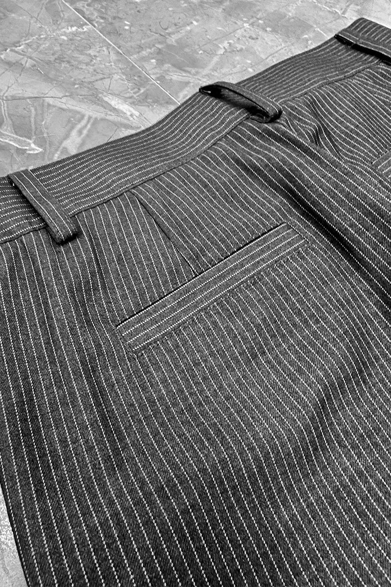 Designer Clothing Женские серые брюки Nenette striped
