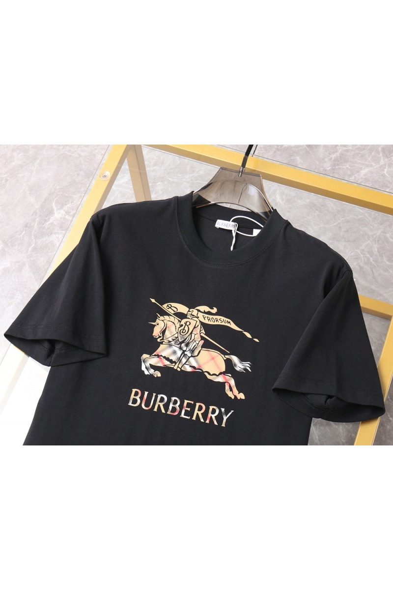 Burberry Мужская чёрная футболка Equestrian Knight