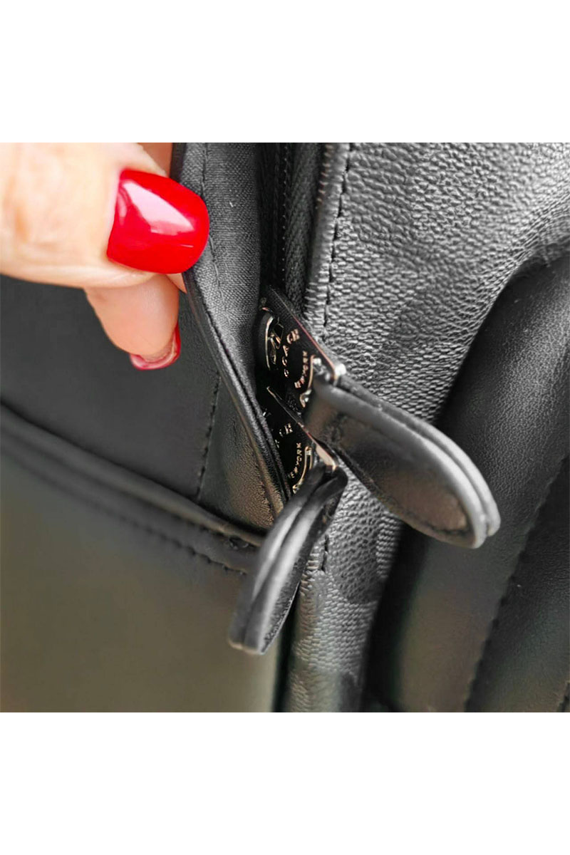 Coach Кожаный рюкзак Coach monogram 39x30 см