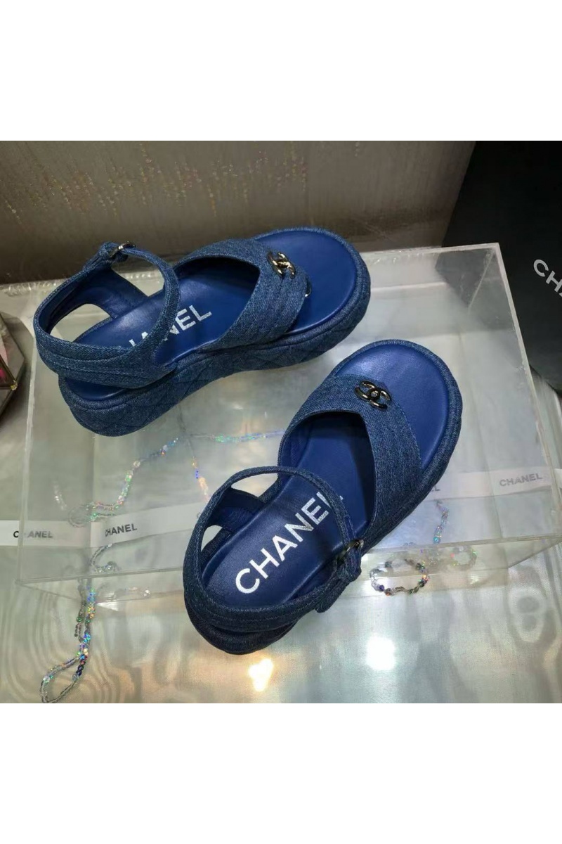 Chаnеl Женские замшевые сандалии синего цвета 