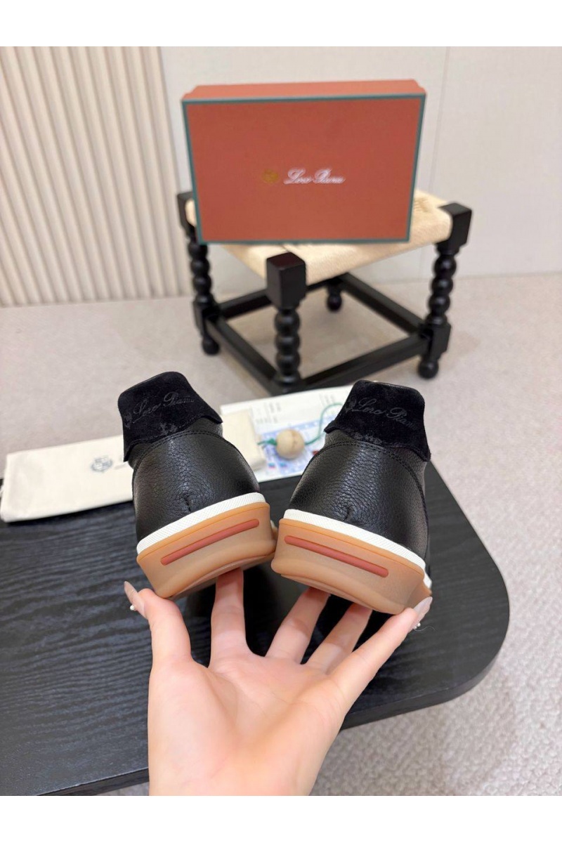 Loro Piana Кожаные кроссовки с мехом high-top