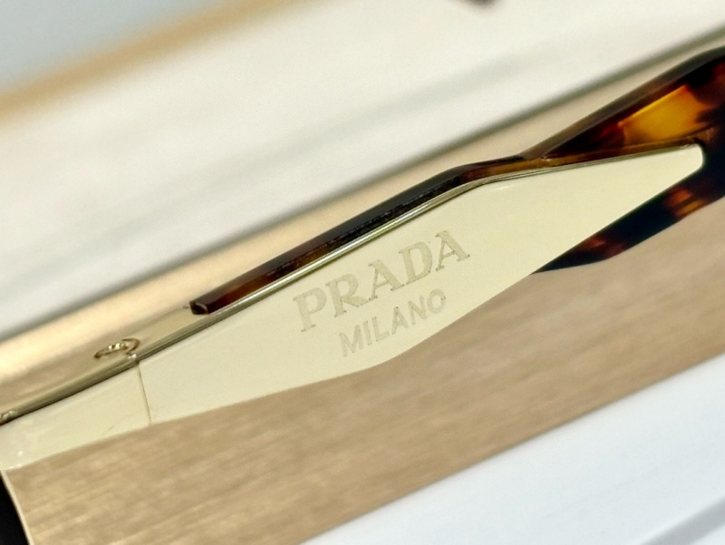 Prada Солнцезащитные очки Loden Lenses