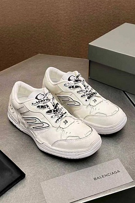 Женские кожаные кроссовки Hamptons Worn-Out premium