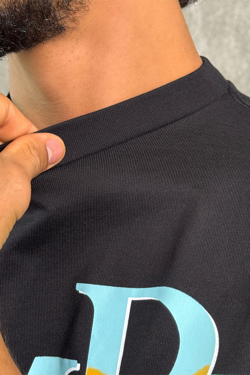 Amiri Футболка чёрного цвета staggered logo 