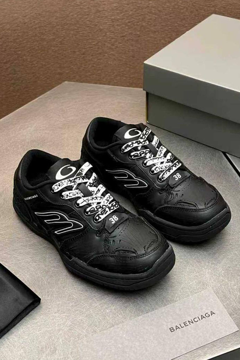 Balenciaga Женские кожаные кроссовки Hamptons Worn-Out premium