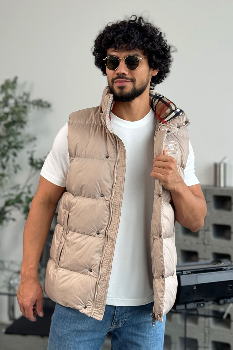 Burberry Светло-бежевый жилет logo-patch