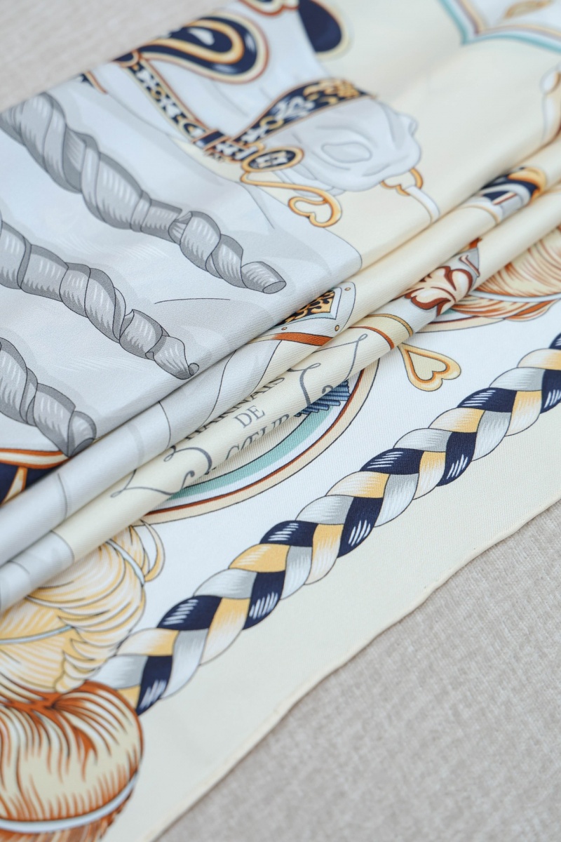 Hermes Платок Harnais de Coeur premium 87x88 см