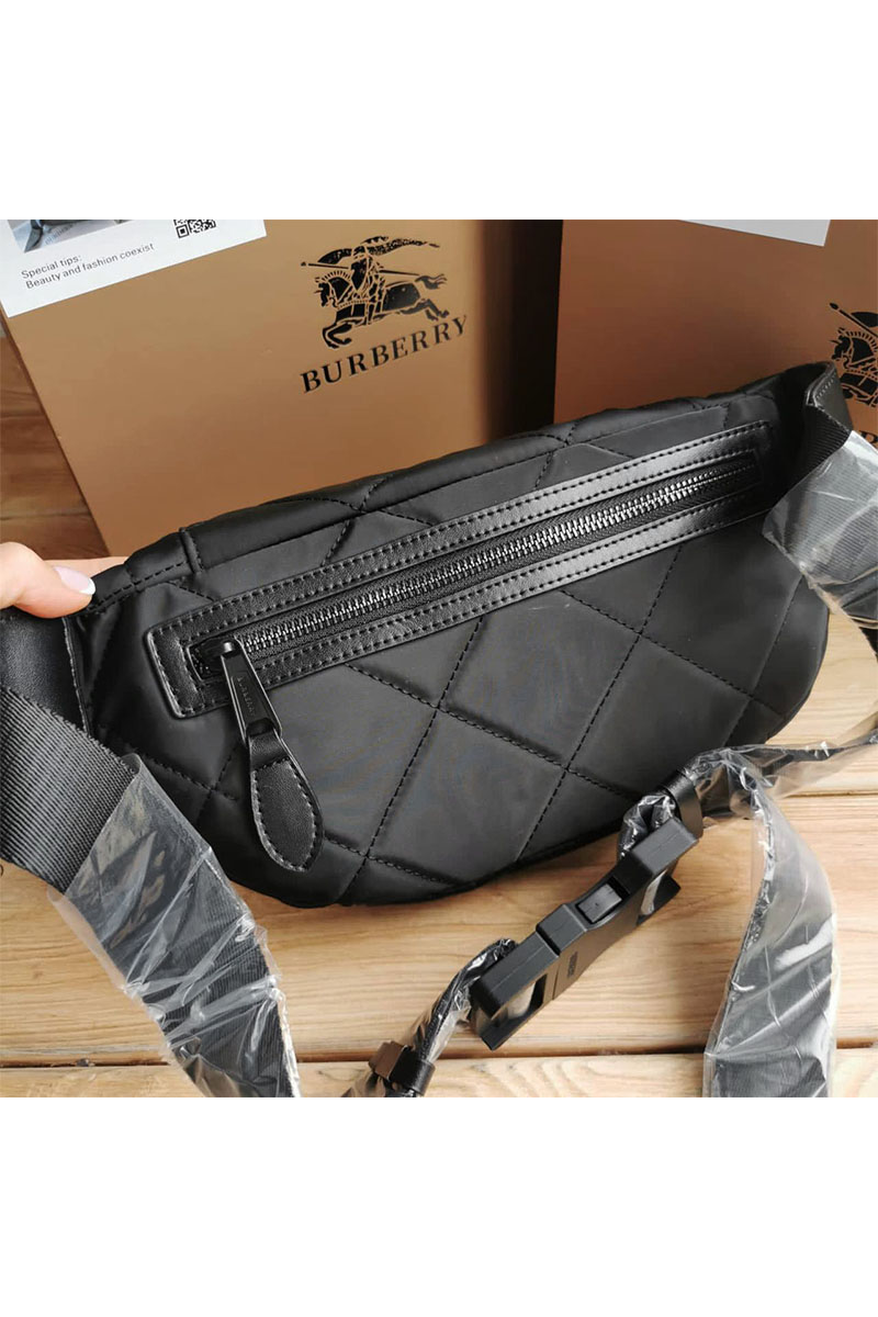 Burberry Нейлоновая сумка на пояс 30х16 см