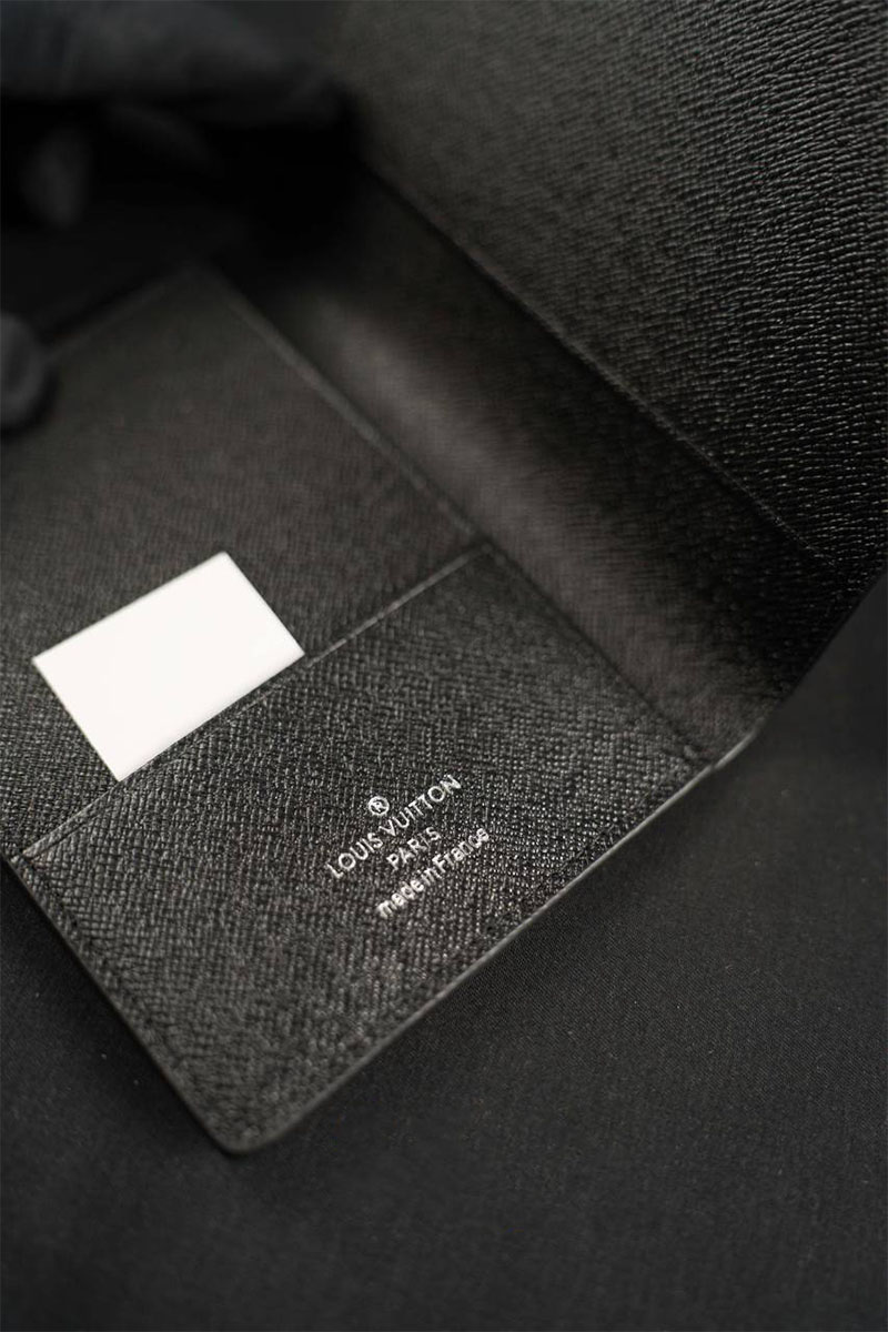 Lоuis Vuittоn Кожаная обложка на паспорт Damier Graphite 10х14 см