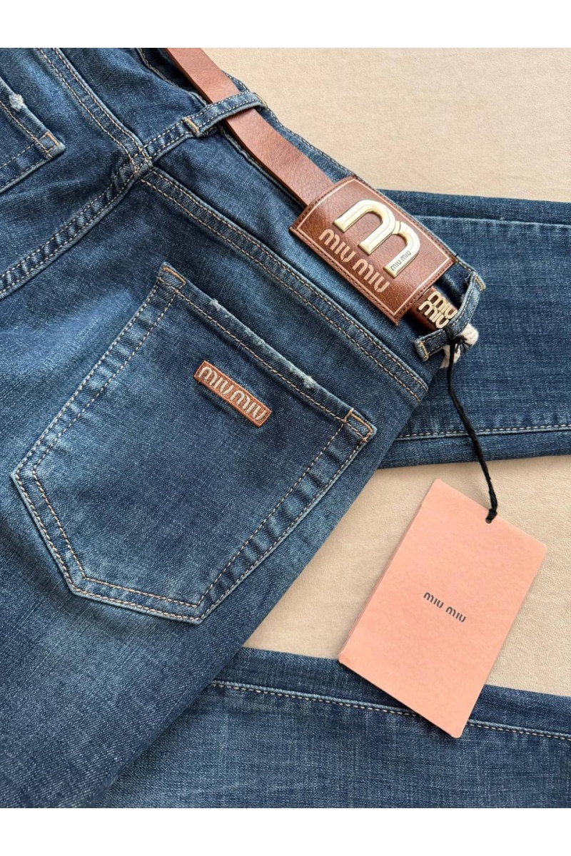 MIU MIU Женские джинсы синего цвета 