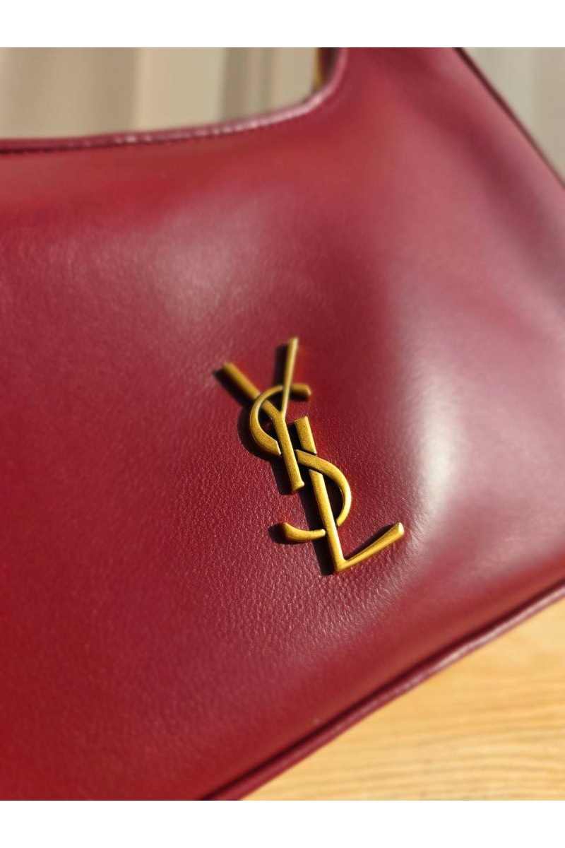 Yves Saint Laurent Кожаная сумка Calypso Mini 25x14 см