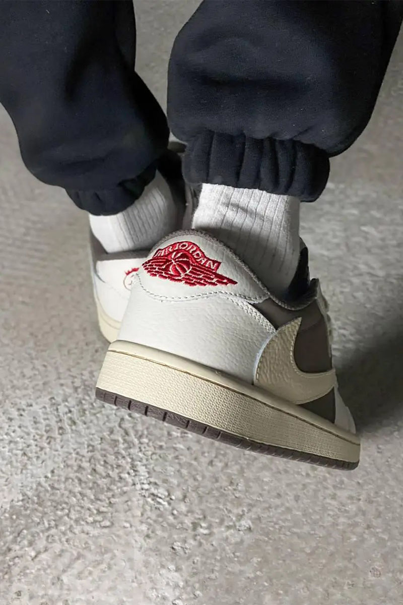 Nike Кроссовки Travis Scott x AJ1 Low "Reverse Mocha"
