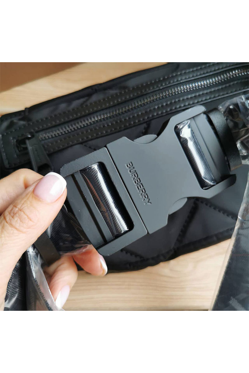 Burberry Нейлоновая сумка на пояс 30х16 см