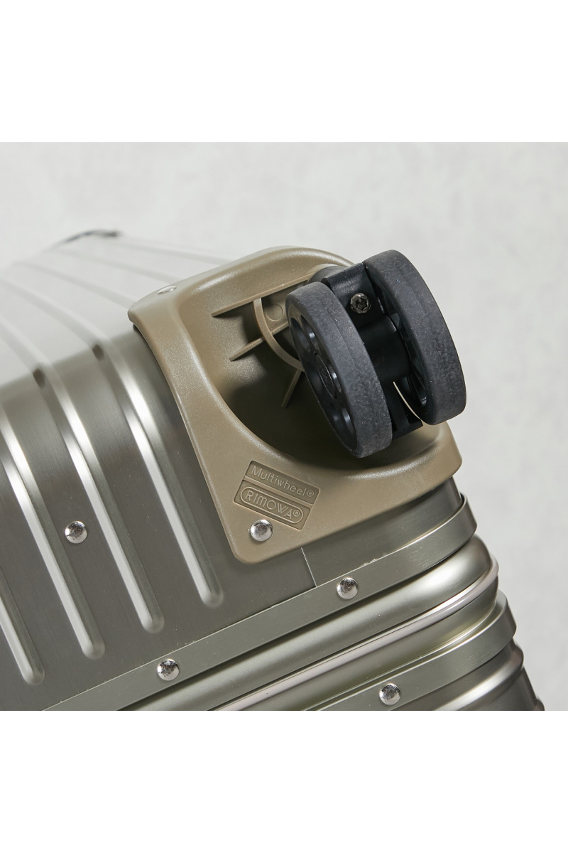 Rimowa Чемодан Aluminum L Premium 76x50x27 см