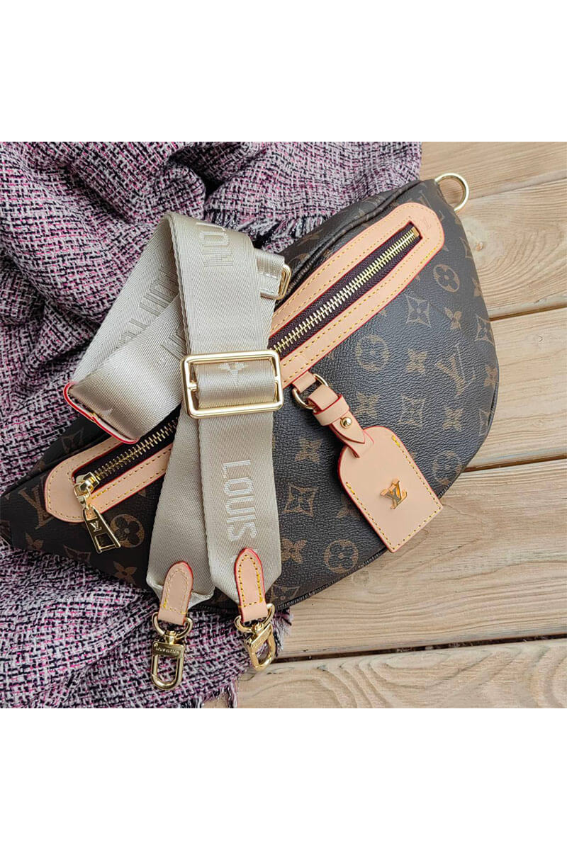 Lоuis Vuittоn Кожаная сумка на пояс Monogram 39x16.5 см