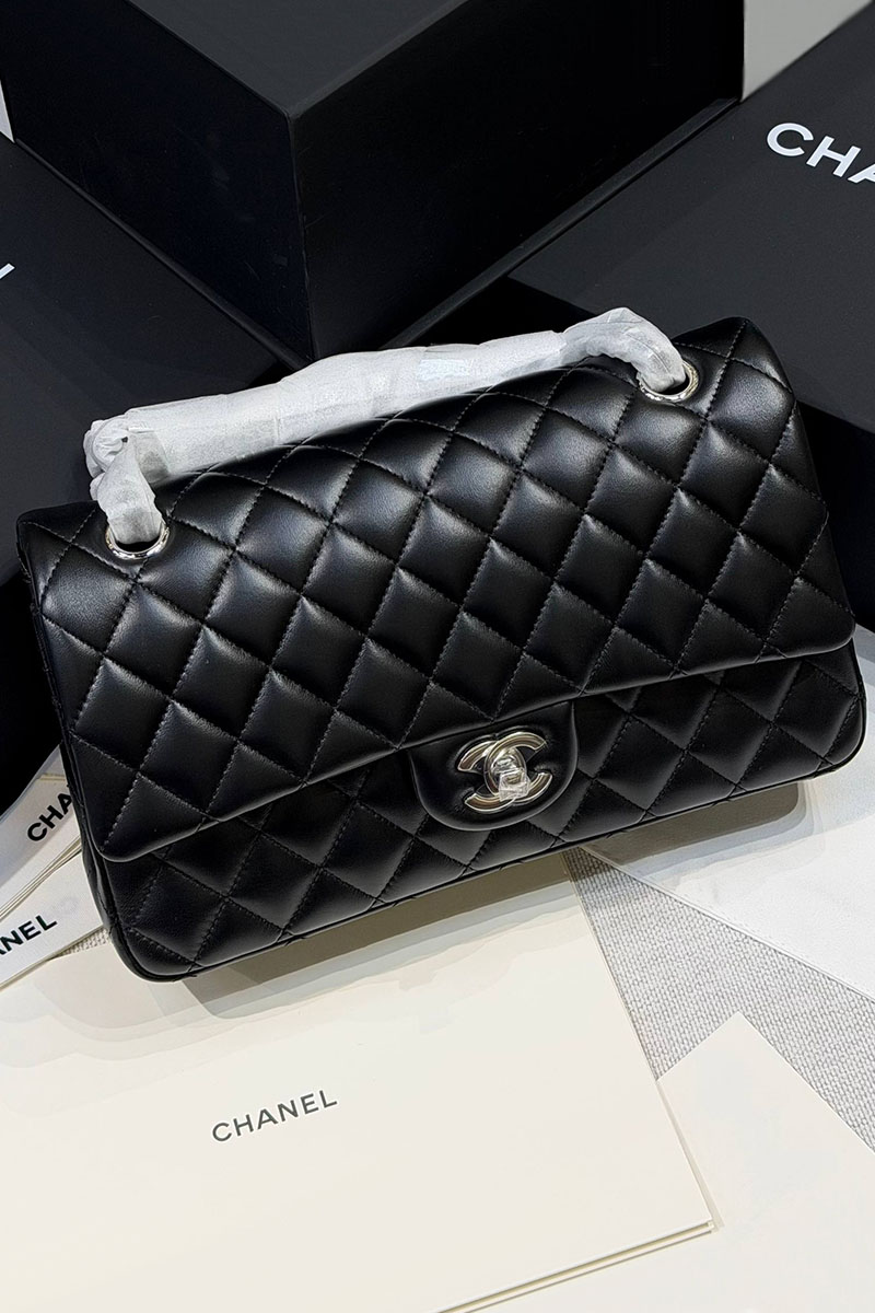 Chаnеl Кожаная сумка Classic Flap premium 25x13x7 см (8 расцветок)
