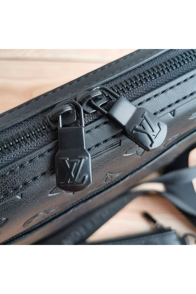 Lоuis Vuittоn Кожаная сумка Duo Messenger Monogram Shadow 25x18 см