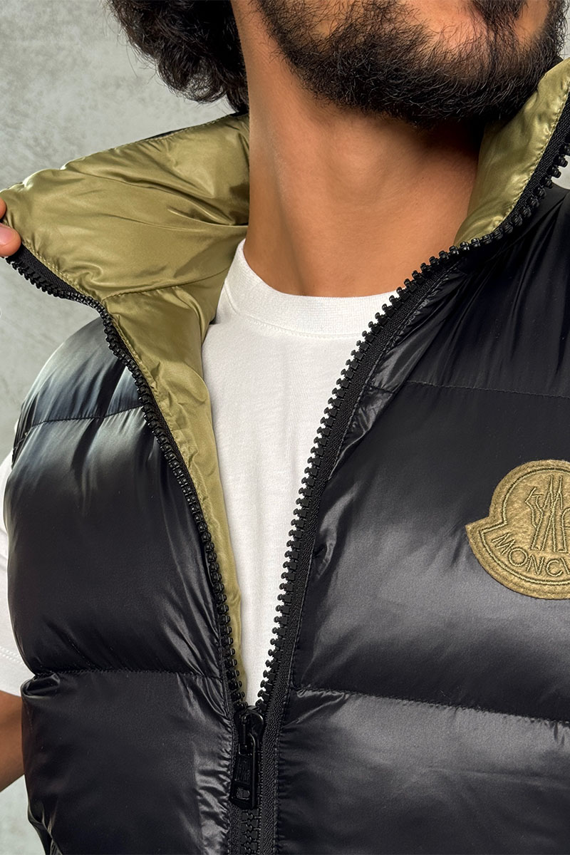 Moncler Утеплённый жилет чёрного цвета