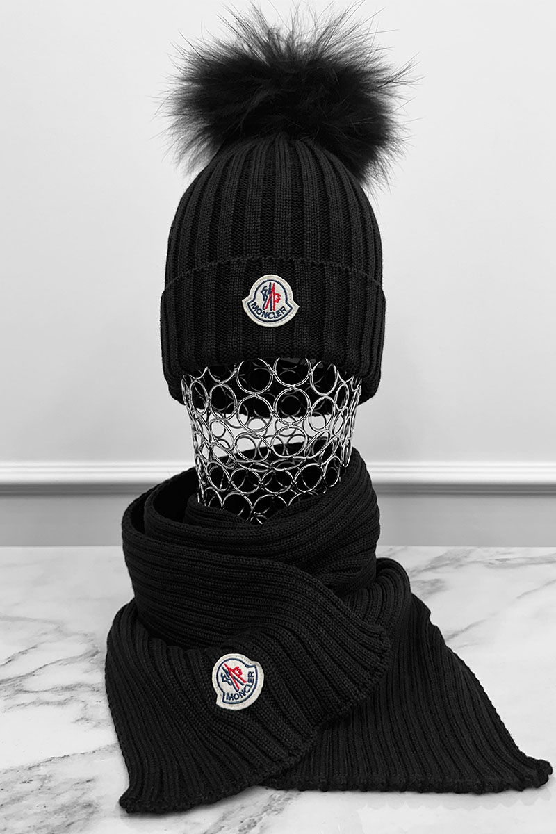 Moncler Комплект из шапки и шарфа чёрного цвета logo-patch