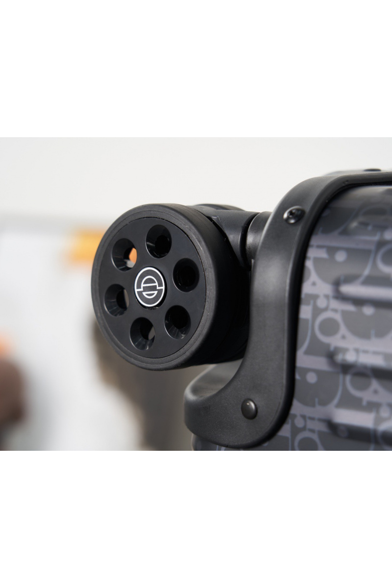 Rimowa Чемодан Aluminum M Premium 67x42x27 см