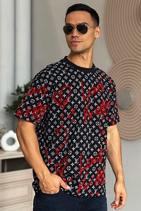 Чёрная оверсайз футболка Heart monogram all-over