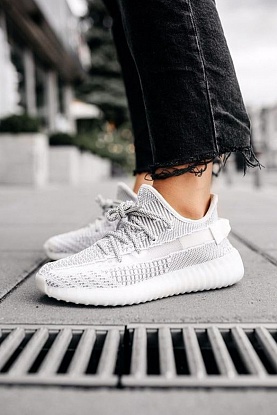 Кроссовки Yeezy Boost 350 V2 "Static"