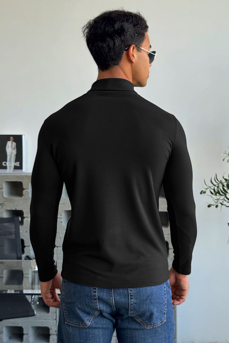 Moncler Утеплённая водолазка чёрного цвета 