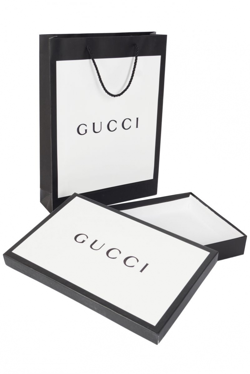 Gucci Фирменная упаковка для верхней одежды