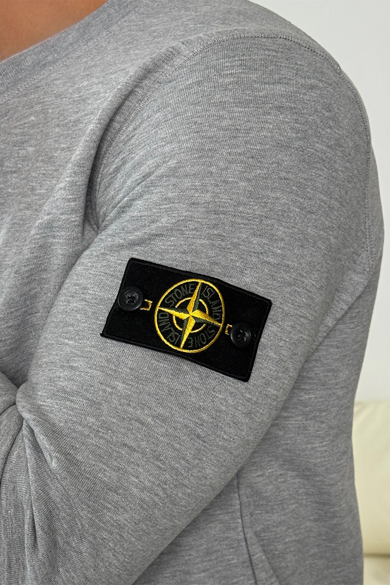 Stone Island Мужской свитшот серого цвета Compass-patch