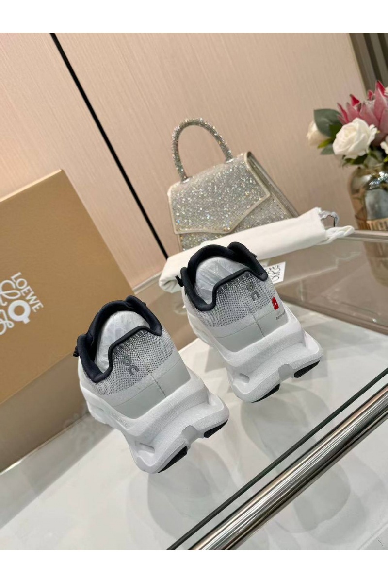 Designer Clothing Женские кроссовки On Cloudtilt premium