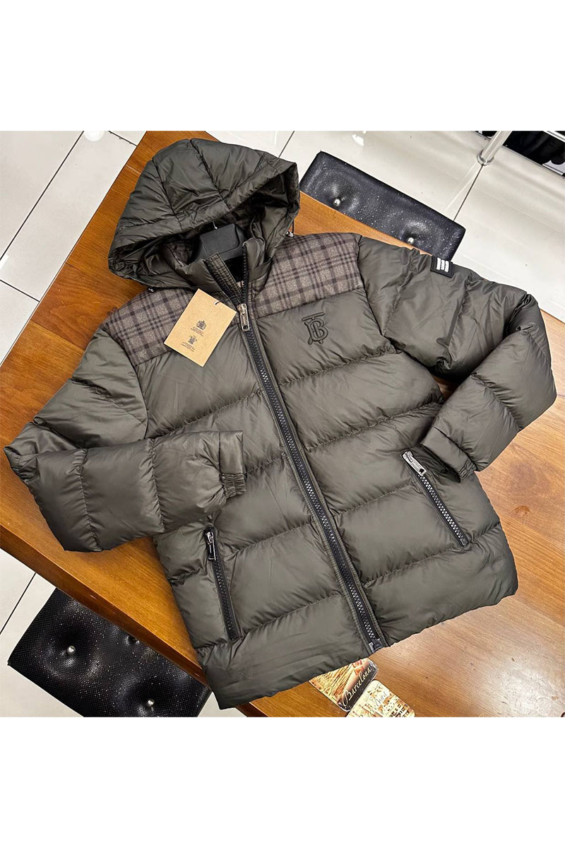 Burberry Куртка зелёного цвета TB logo