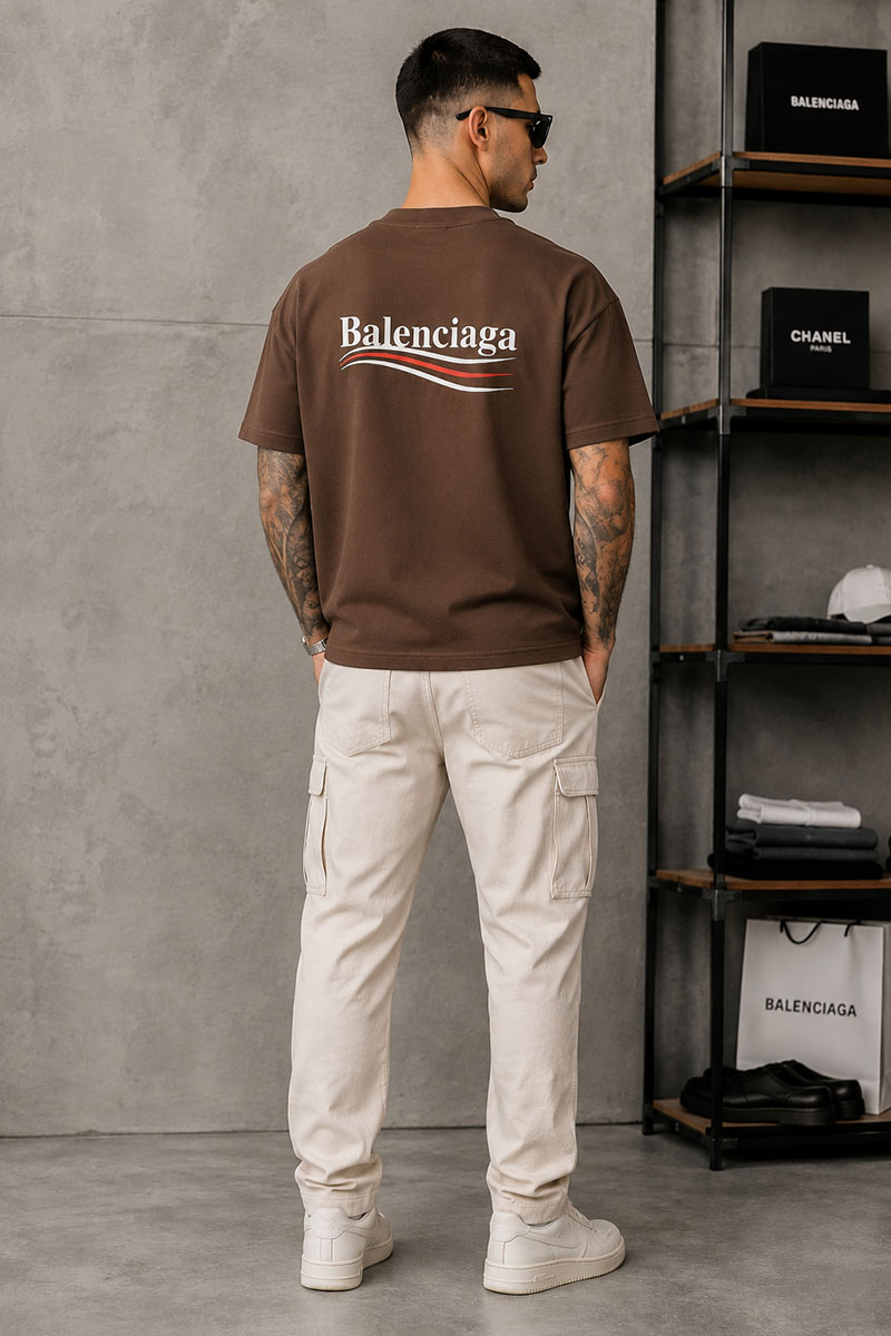 Balenciaga Оверсайз футболка Political Campaign - Brown