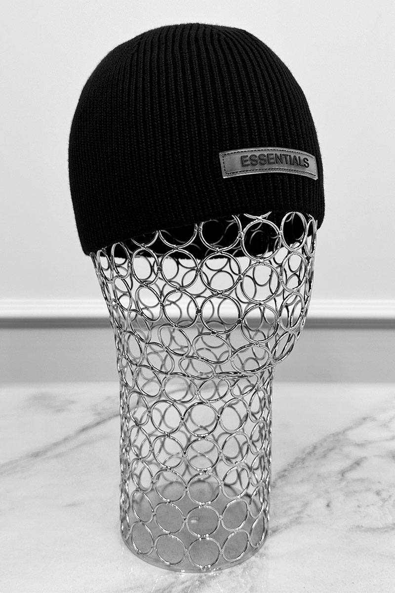 Designer Clothing Чёрная шапка Fear Of God Essentials logo-patch