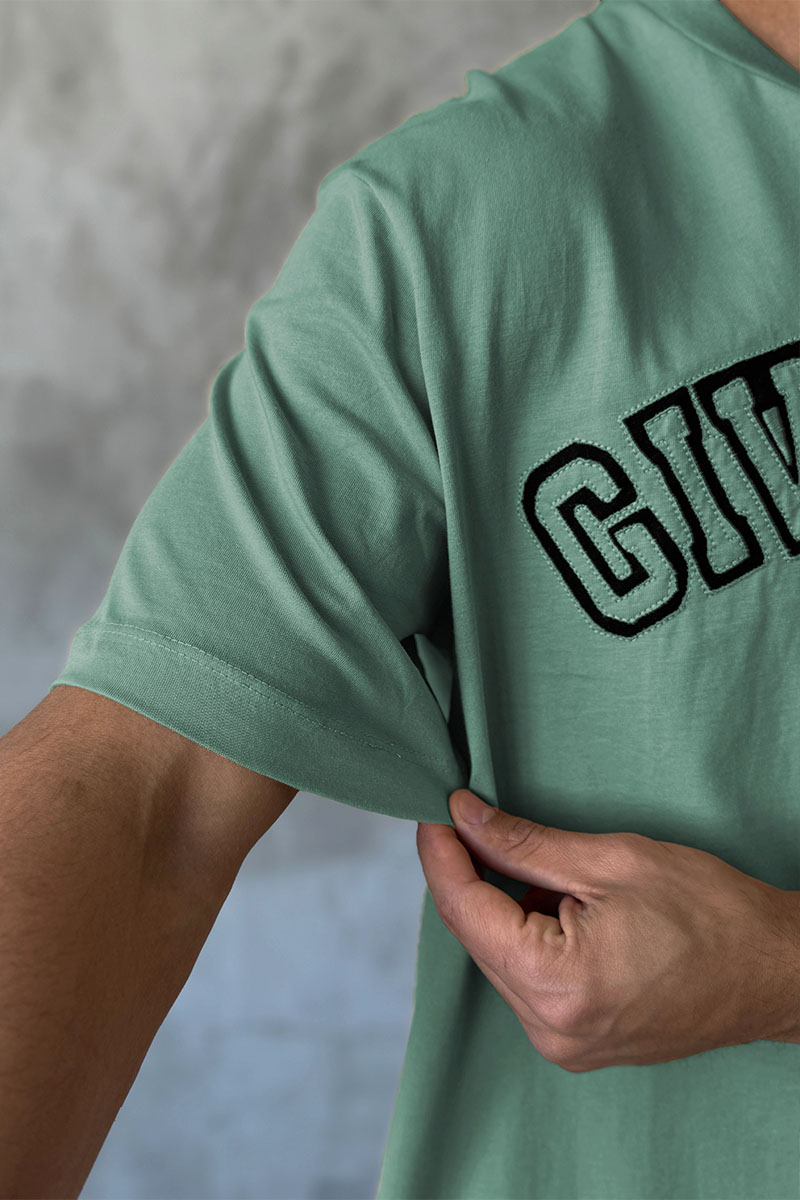 Givenchy Зелёная оверсайз футболка college logo-embroidered
