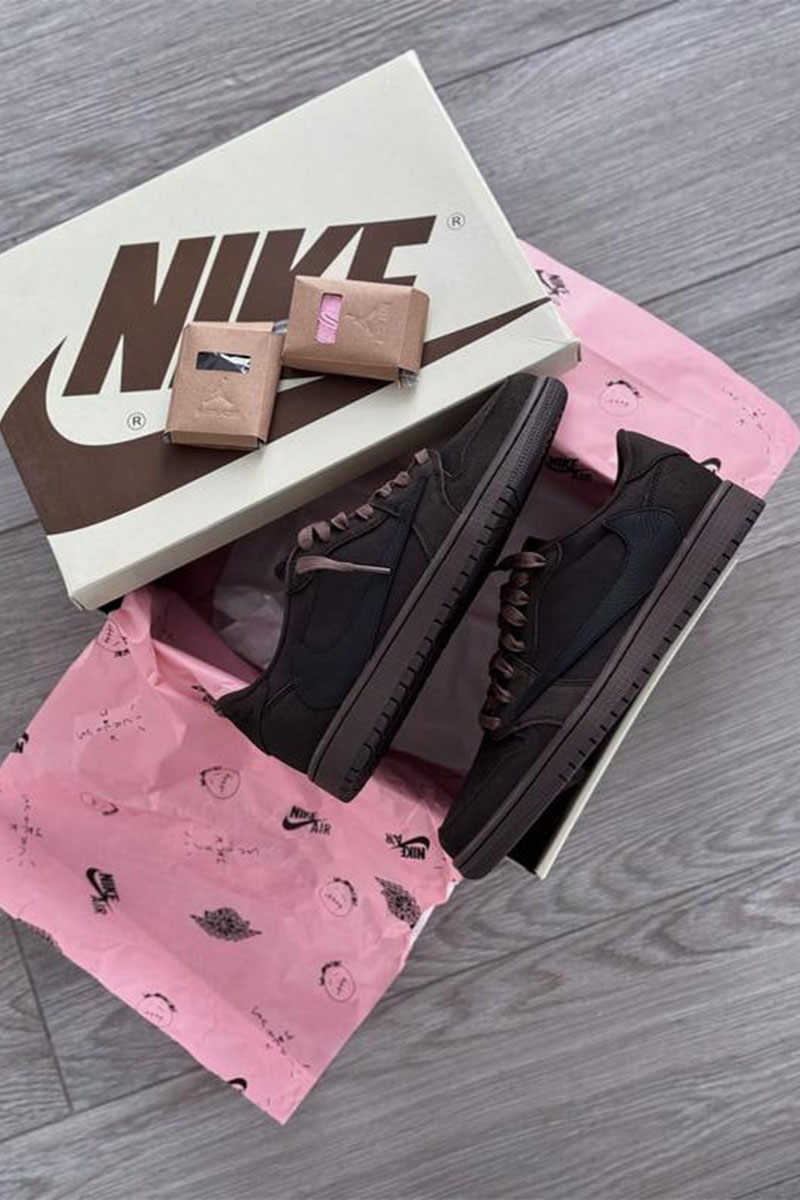 Nike Кроссовки Travis Scott x AJ1 Low "Velvet Brown"